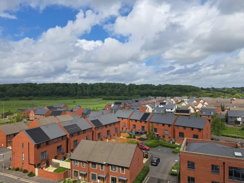 12 Brookmead View