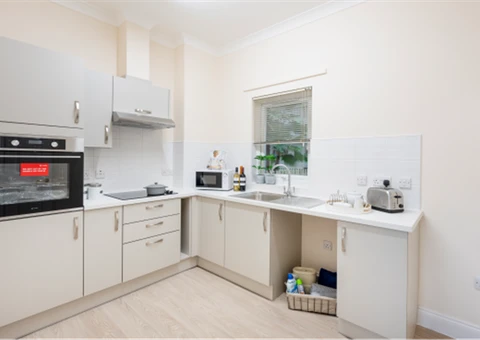 12 Monica Wills House kitchen
