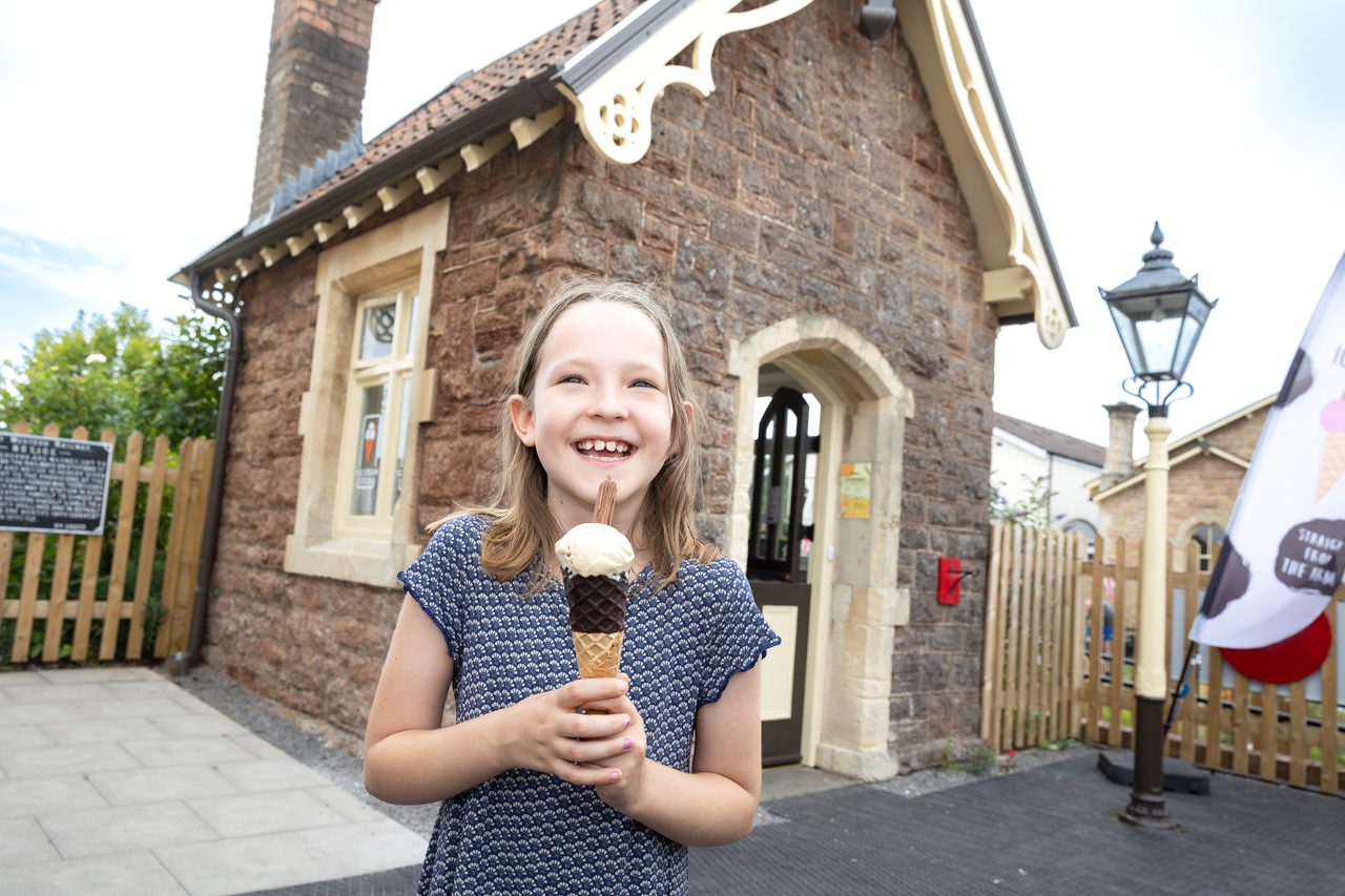 202500811 SMT Ice Cream Sandford Station 6