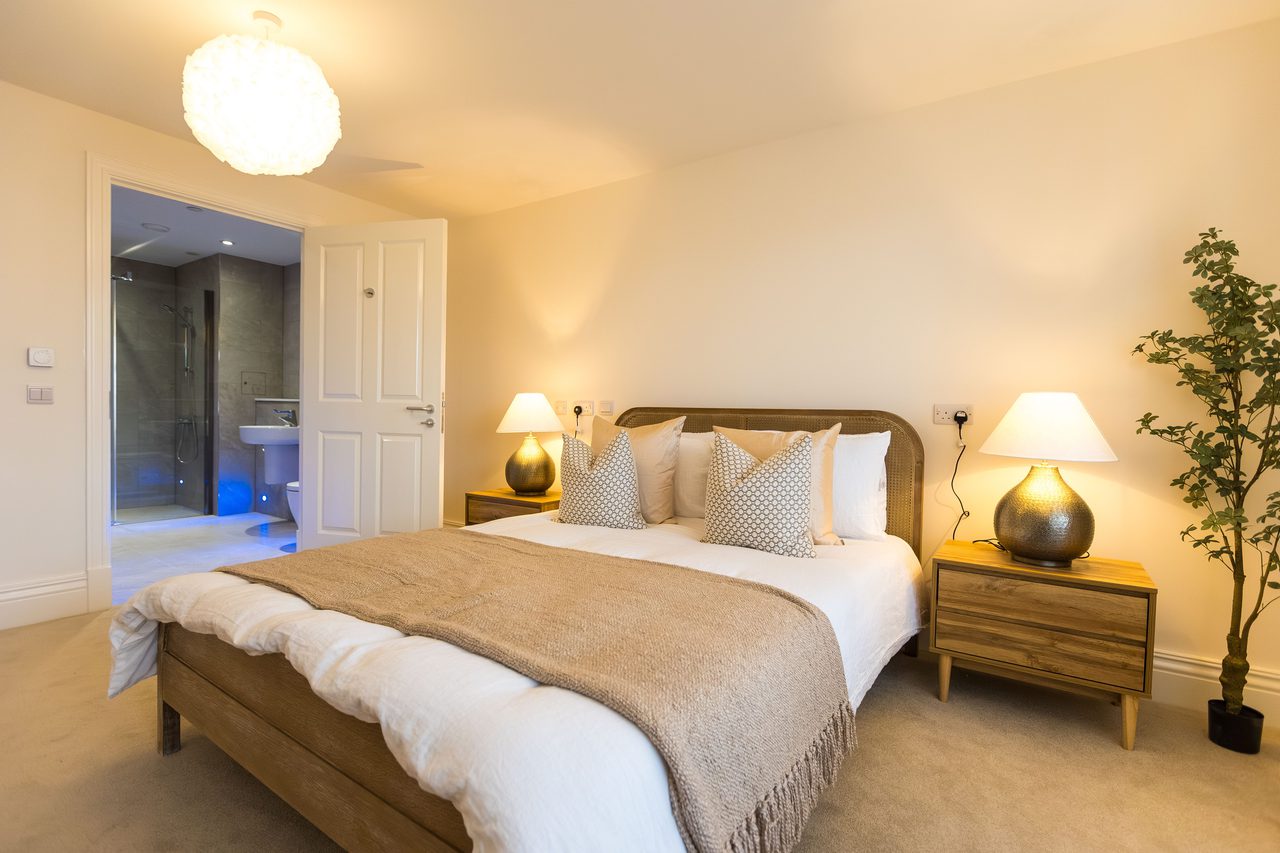 Millstream bedroom with en-suite shower room