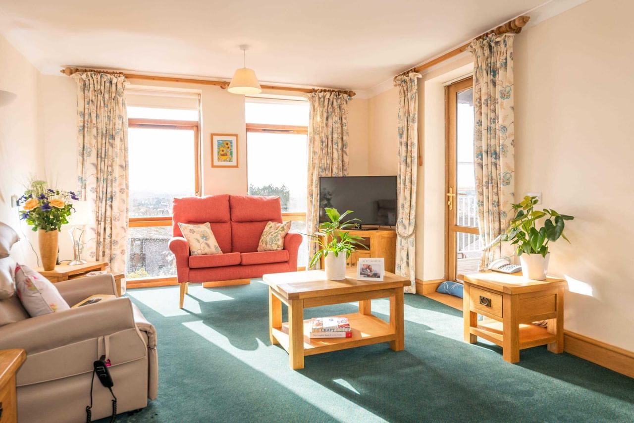 Beautiful lounge (suite)