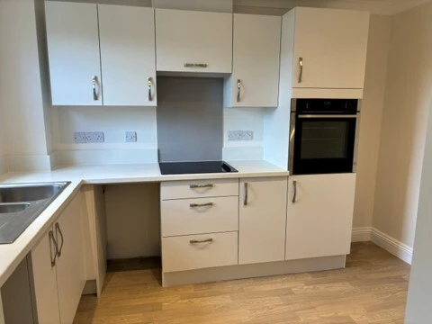 8 Hapil Close, kitchen, Sandford Station