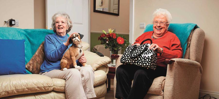 4 1 2017 Mary And Marina Return For New Series Of Gogglebox