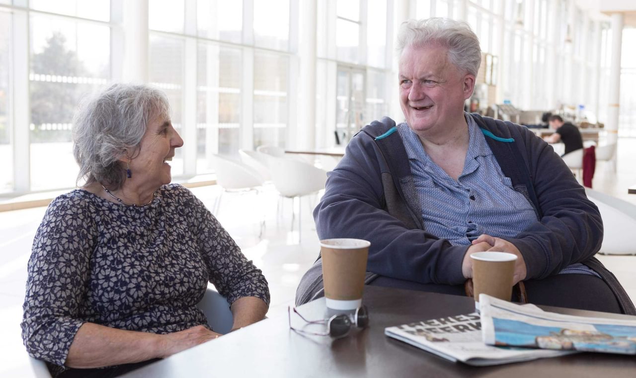 Jeffery And Anne Ace Neighbours