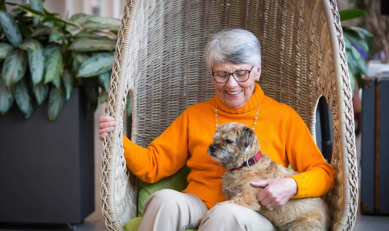 Pet-friendly retirement villages in Bristol